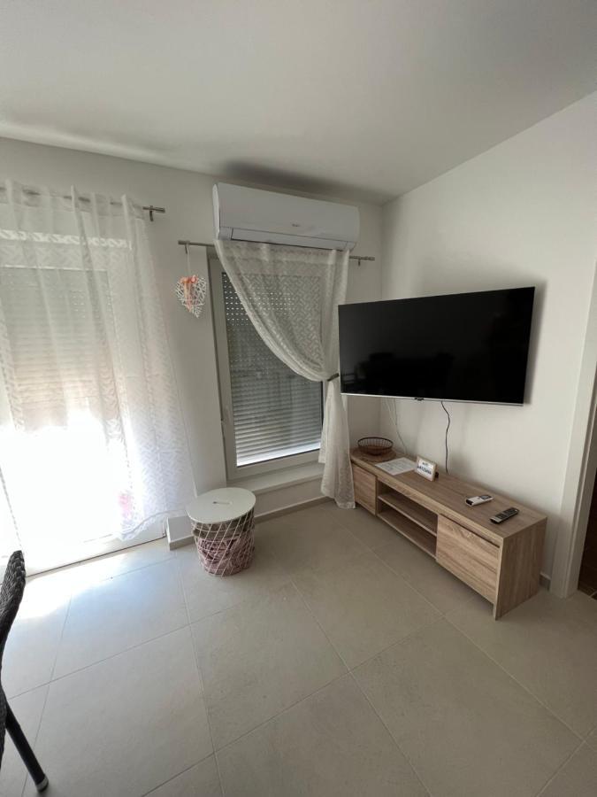 Janhaz Apartman Revfueloep Exteriör bild