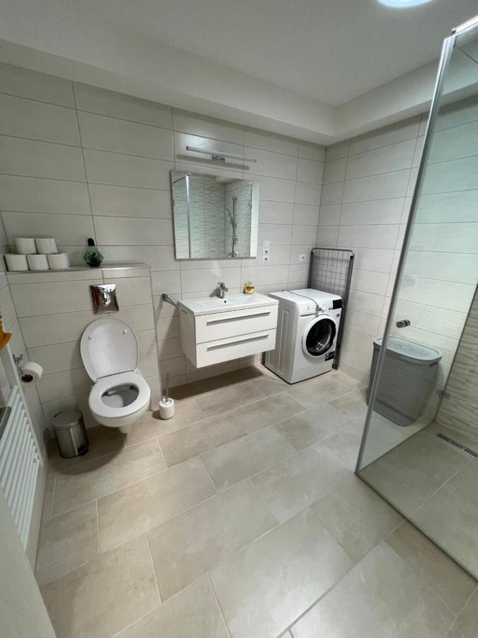 Janhaz Apartman Revfueloep Exteriör bild